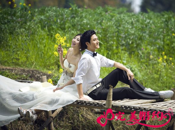 短发新娘怎么做漂亮的婚纱照造型