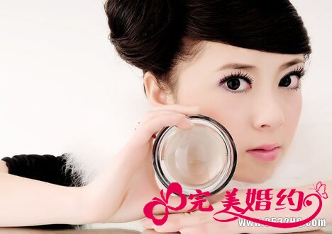 春季做一个完美新娘 新娘眼部保养步骤