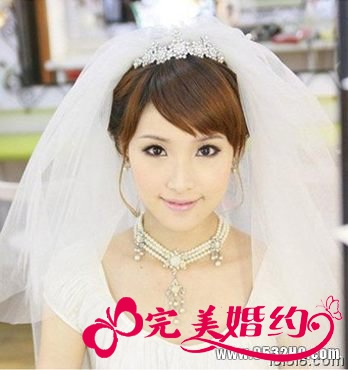 结婚新娘盘头：可爱盘头