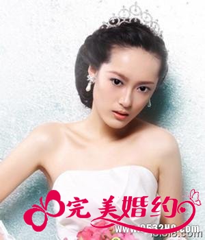 新娘发型设计2：新式皇冠盘发