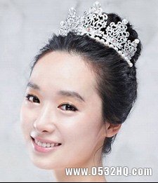 新娘结婚当天发型1：可爱小公主