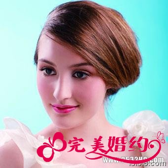 2013流行的新娘盘发发型  侧盘发