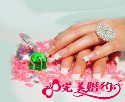 盘点新娘指甲油颜色选择小窍门