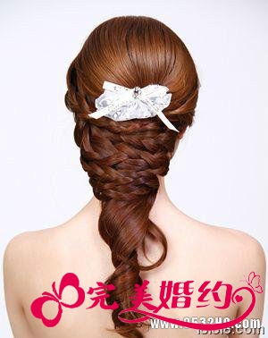流行美新娘发型1