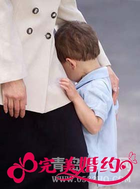 宝宝怕生家长应该怎么办？
